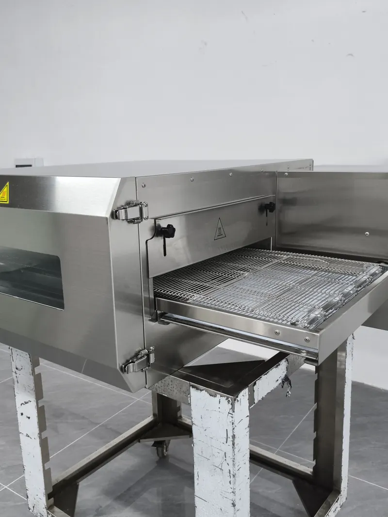 Commercial Conveyor Pizza Oven Image 2