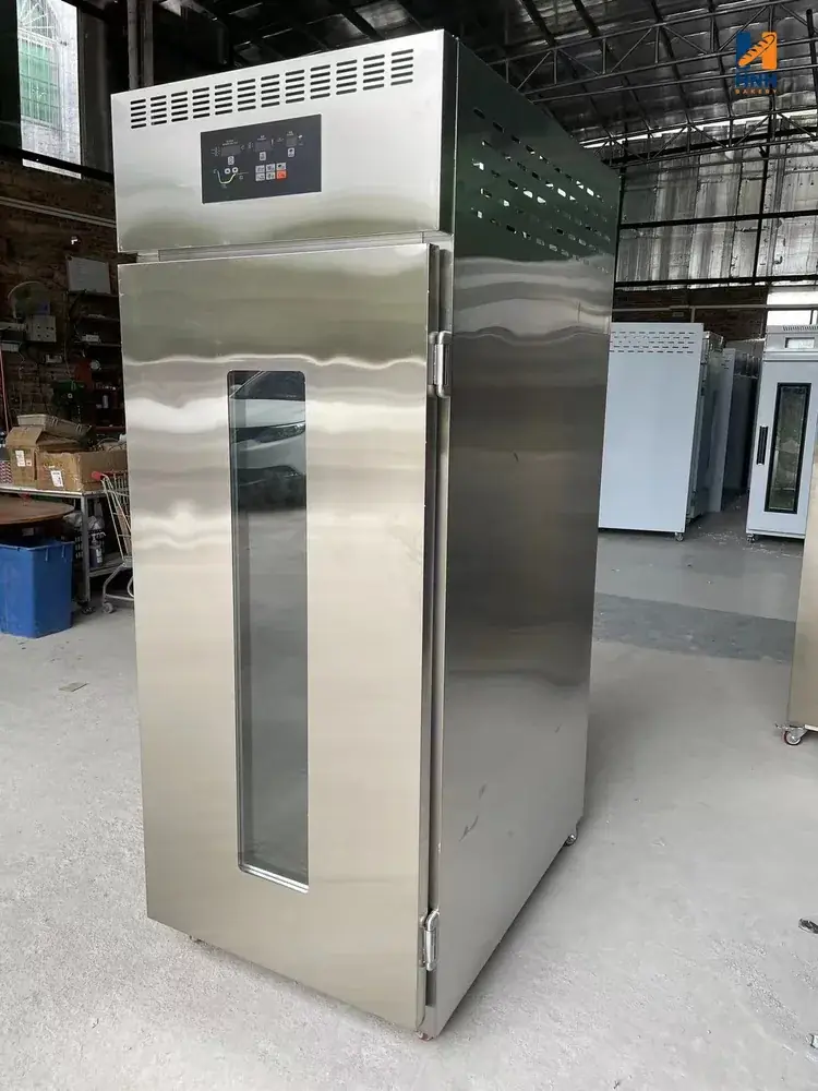 Commercial frozen proofing cabinet for bakery dough fermentation