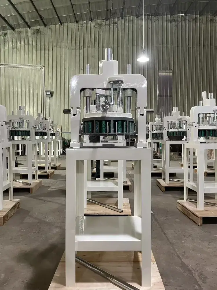 Manual dough divider machine for bakeries - 36 pieces per batch